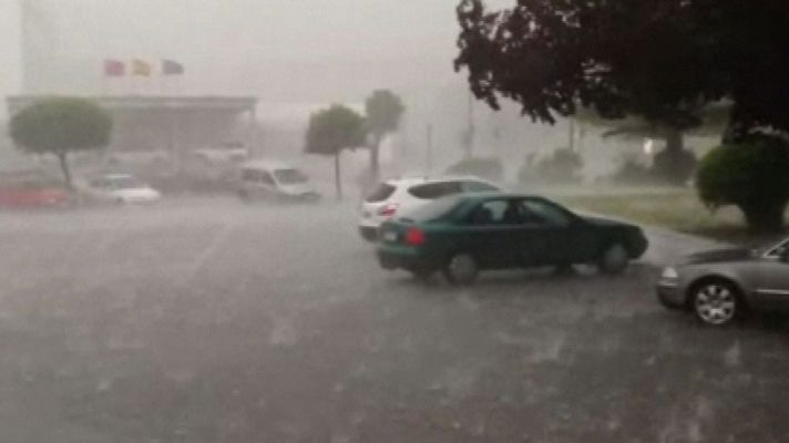 Telediario 1 - Destrozos en el campo de Albacete y Murcia por una intensa granizada