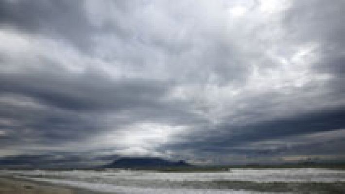 Mañana, viento fuerte de levante en el Estrecho