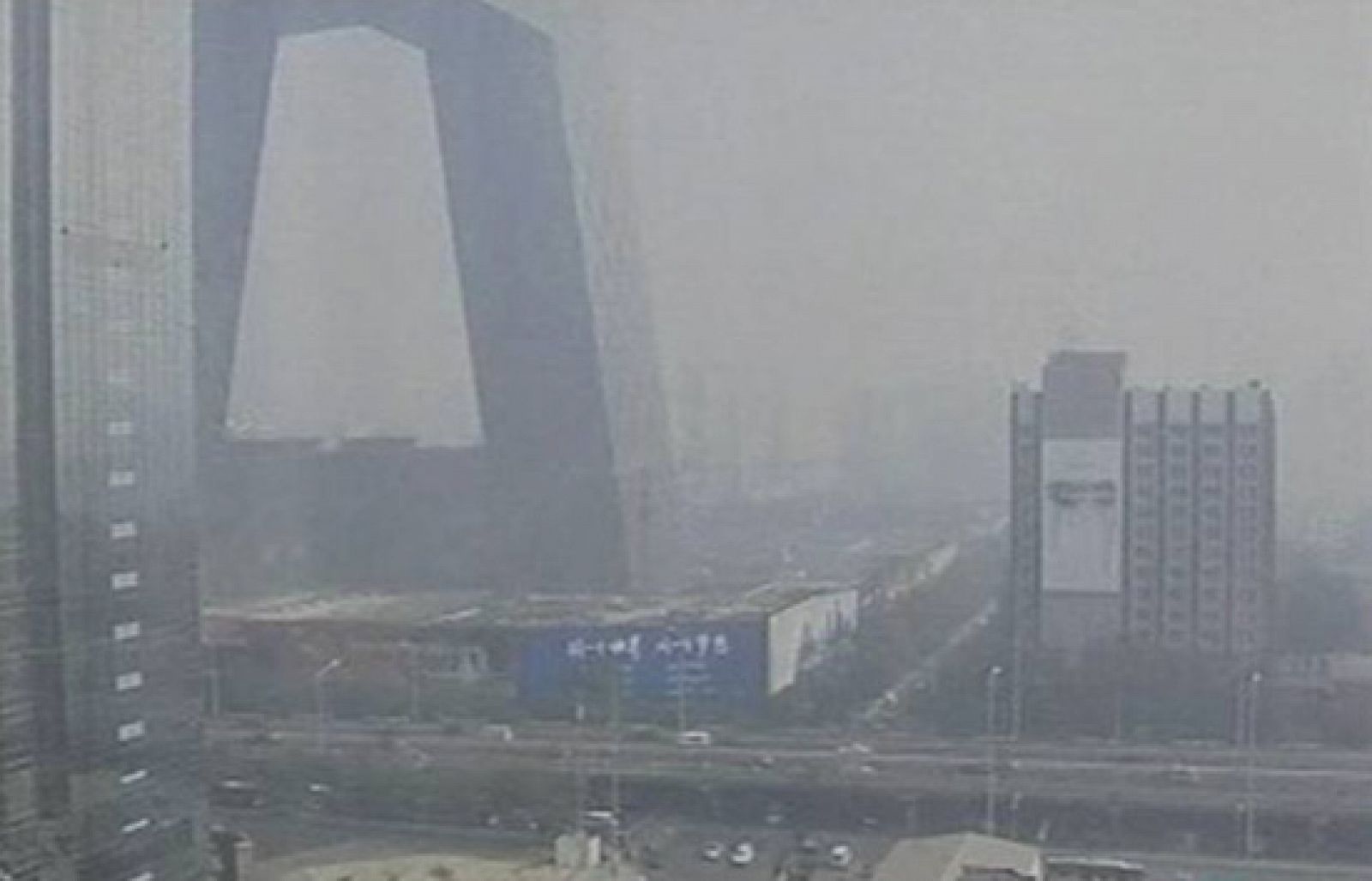 Pekín reduce el tráfico | Ver