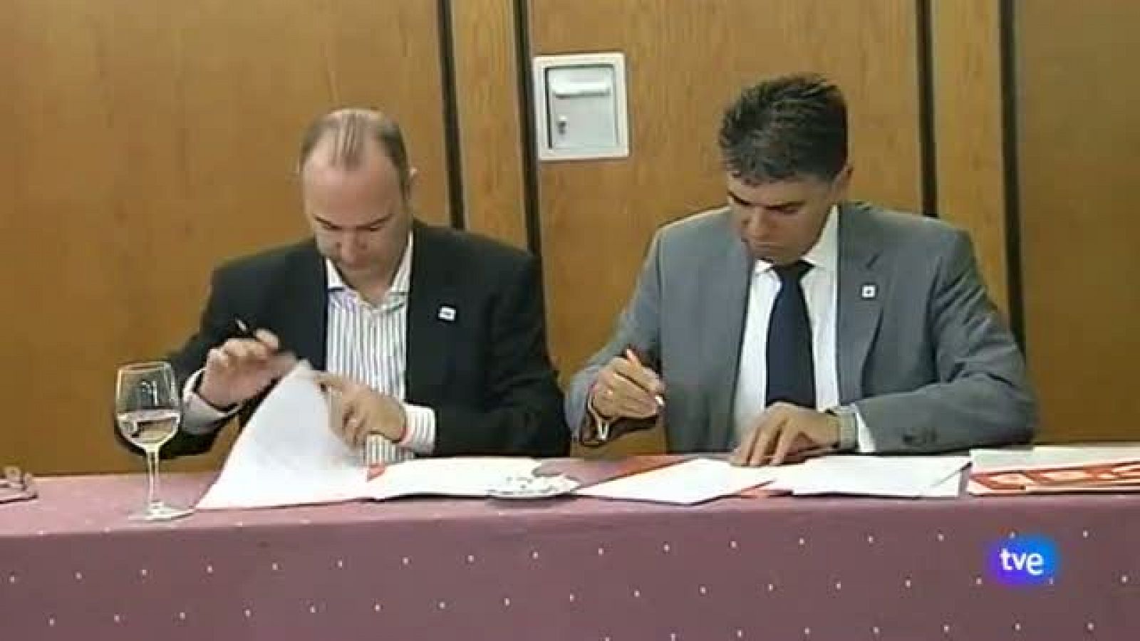 Noticias Andalucia 2-4/6/2015 | Ver