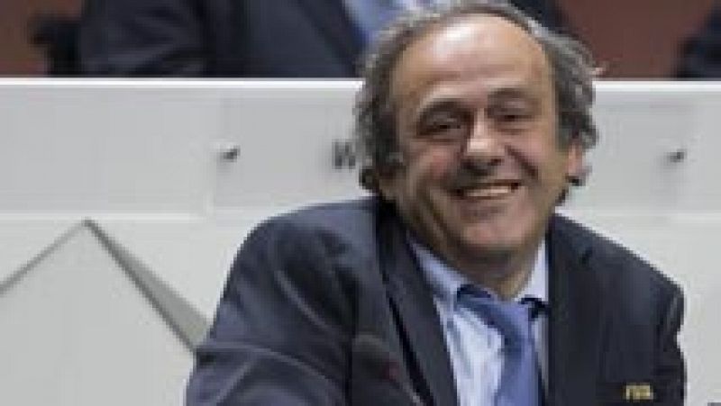 Platini: "Esta generación de la Juve merece un gran trofeo"