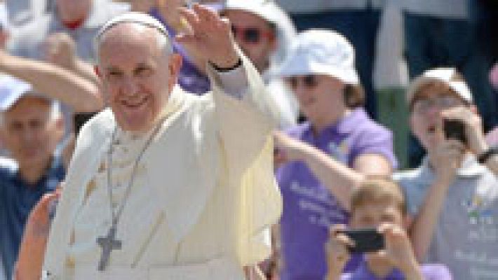 Telediario 1 - Recibimiento multitudinario al papa en Bosnia Herzegovina