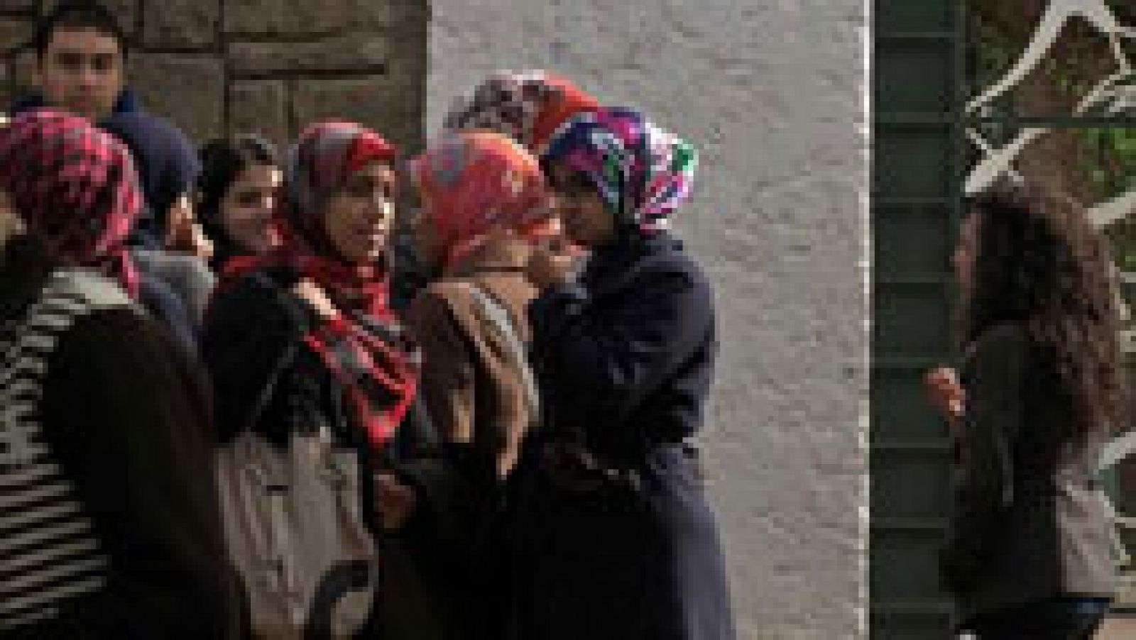 Telediario 1: Una campaña en Argelia lucha por la dignidad de las mujeres | RTVE Play