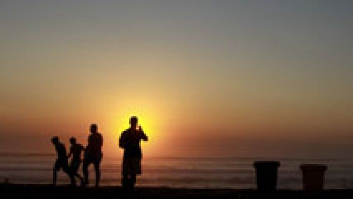 El tiempo - Viento fuerte en Galicia y Estrecho, y chubascos fuertes en Pirineos