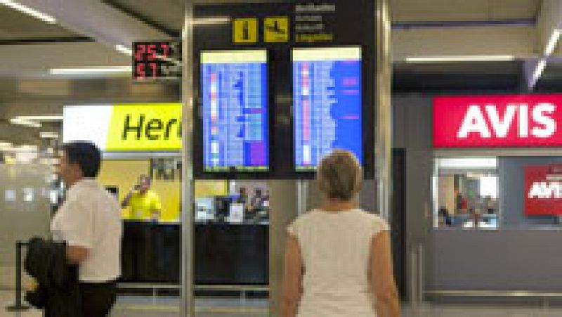 Los paros de los controladores aéreos apenas han alterado la actividad en los aeropuertos españoles