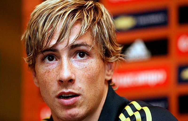 Fernando Torres se ha mostrado su desilusionado tras el anuncio de la UEFA del cierrre del Calderón durante tres partidos, después de los incidentes registrados ante el Olympique de Marsella en el partido de Champions. 