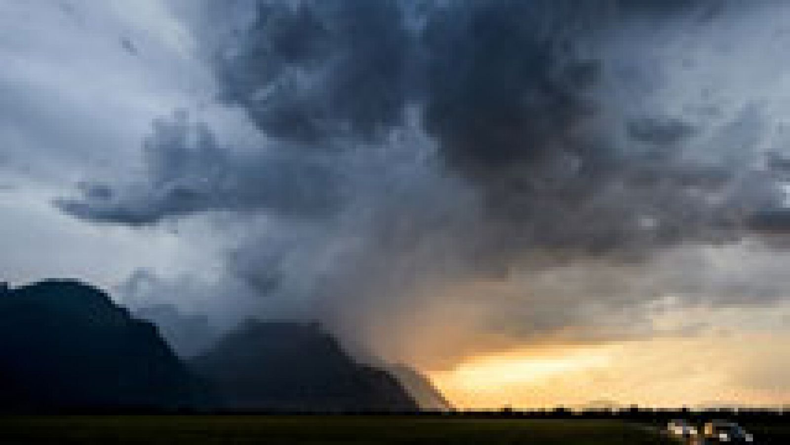El tiempo: Chubascos y tormentas localmente fuertes en el interior de mitad norte | RTVE Play