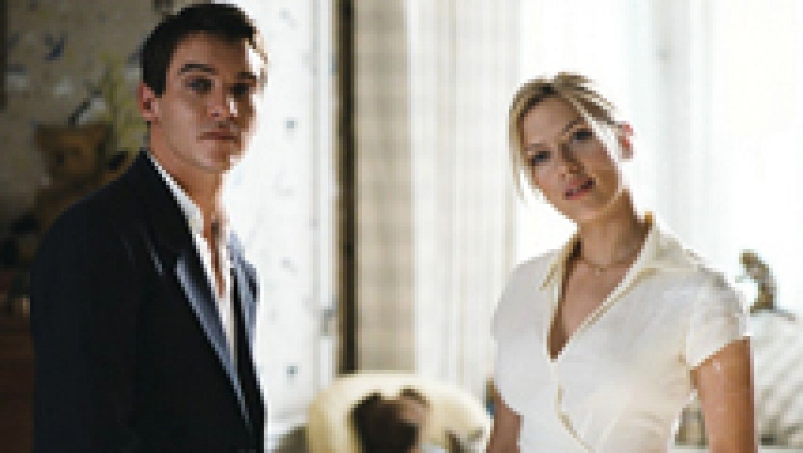 Versión europea: Scarlett Johansson y Jonathan Rhys Meyers en 'Matchpoint', de Woody Allen, este sábado en 'Versión Europea' | RTVE Play