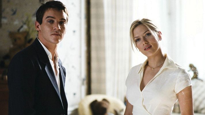 Versión europea - Scarlett Johansson y Jonathan Rhys Meyers en 'Matchpoint', de Woody Allen, este sábado en 'Versión Europea'