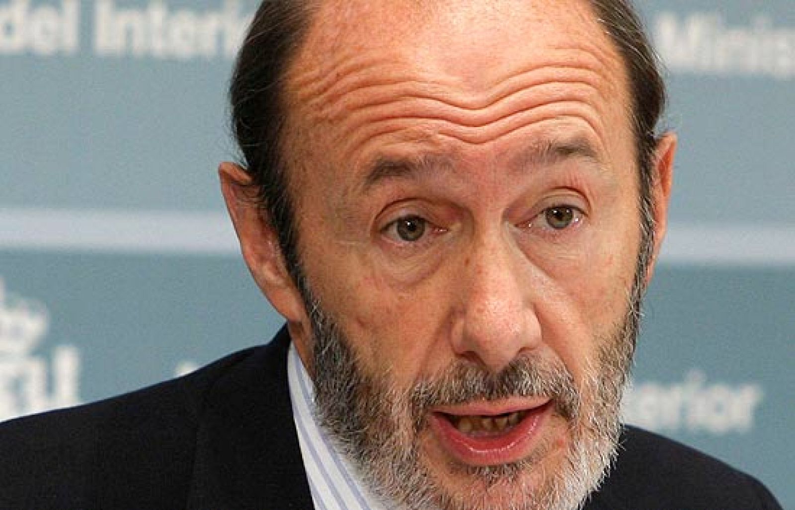 Alfredo Pérez Rubalcaba, ministro del Interior, apoyará al Atlético de Madrid en todo lo posible para que la decisión de la UEFA no se lleve a cabo.