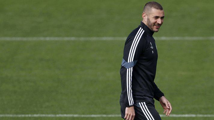 Telediario 1 - Benzema será investigado por exceso de velocidad y conducir sin carnet