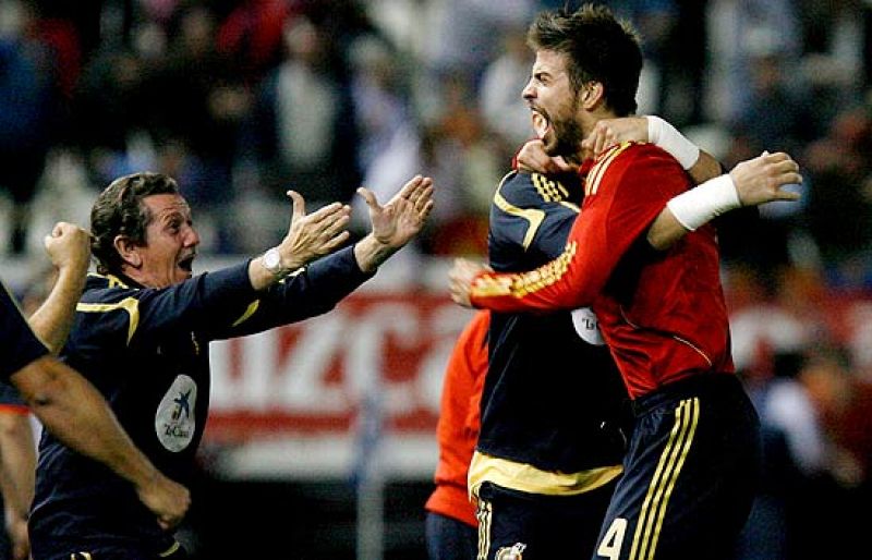 La selección española sub'21 logra su clasificación para el Europeo, después de ganar a Suiza (3-1) en un partido agónico, que se resolvió en la prórroga.