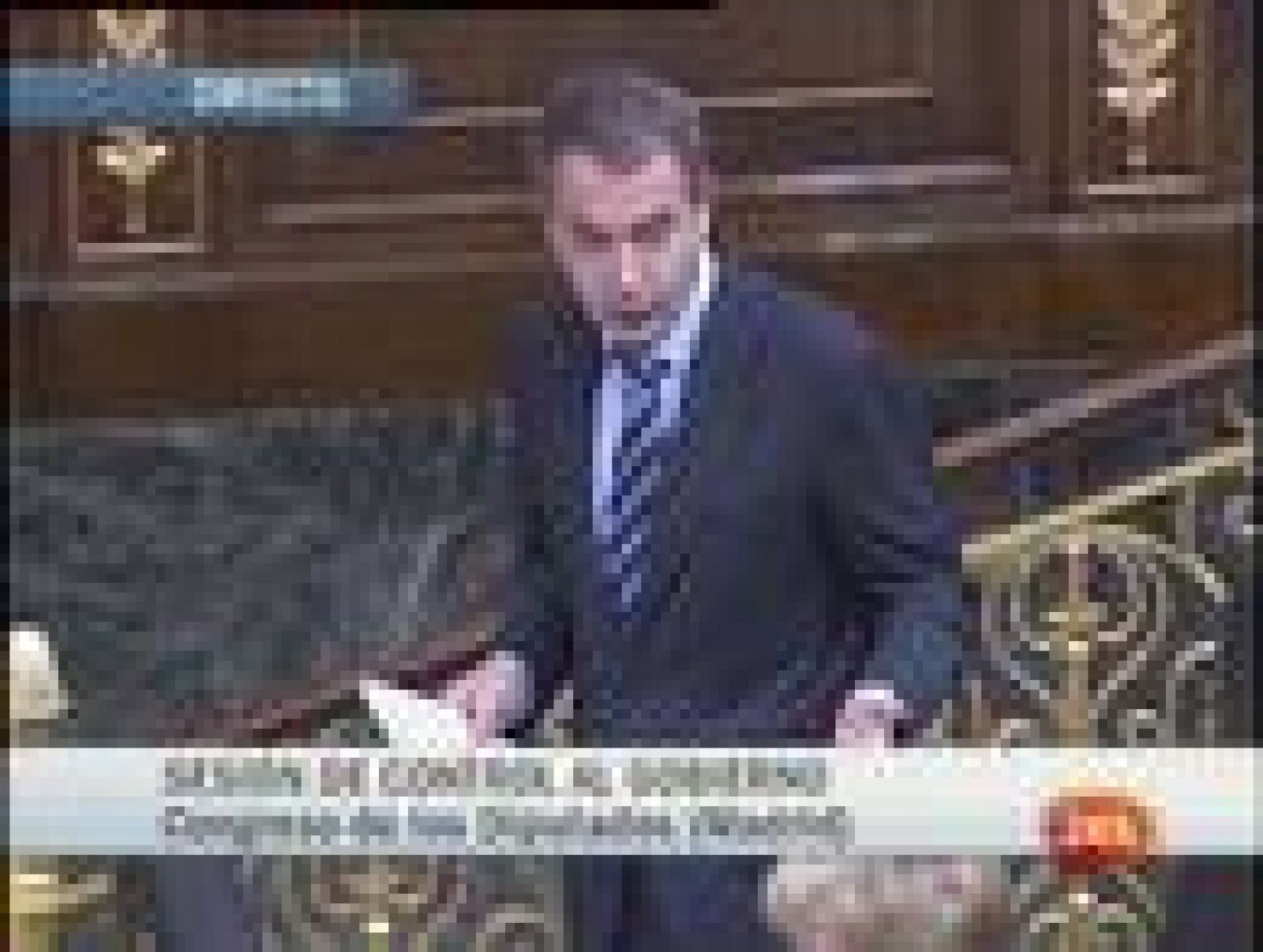 El presidente del Gobierno, José Luis Rodríguez Zapatero, ve "probables fusiones bancarias" por la crisis. Así lo ha dicho en la sesión de control al Gobierno en el Congreso de los Diputados.