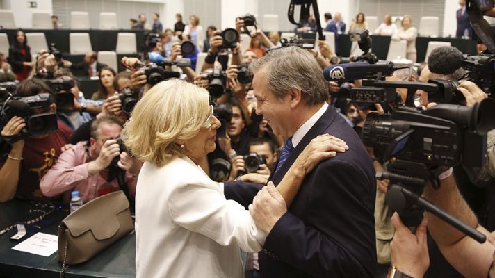 Informativo 24h - Madrid y Valencia invisten a Carmena y Ribó