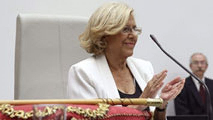 Manuela Carmena se convierte en alcaldesa de Madrid