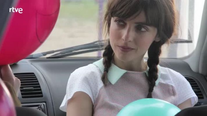 La vida al bies - Leticia Dolera y Dolores Promesas