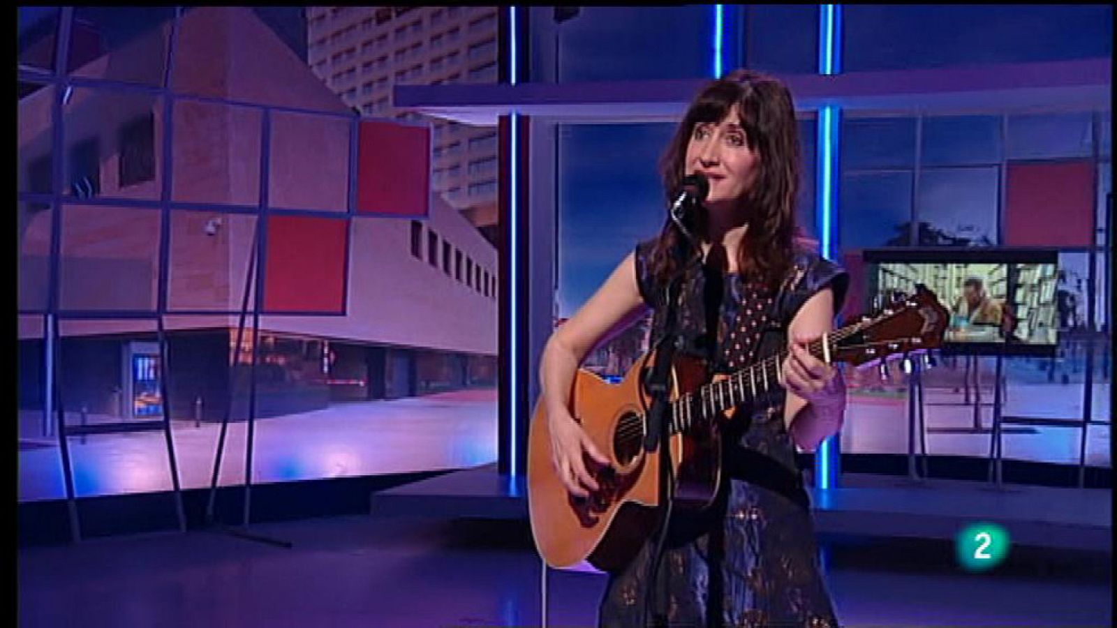 Para Todos La 2 - Actuación - Luthea Salom, "By your side"