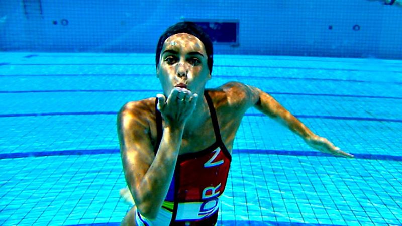 A poco mas de un mes para el Mundial de Kazán, el duro trabajo físico de las chicas de la 'sincro' empieza a dar sus frutos. Una de las principales novedades es que han tenido que innovar para mejorar la parte técnica.