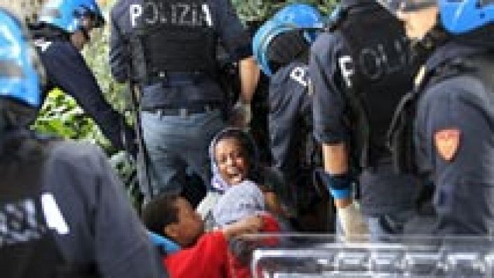 Francia bloquea a cientos de migrantes en la frontera 
