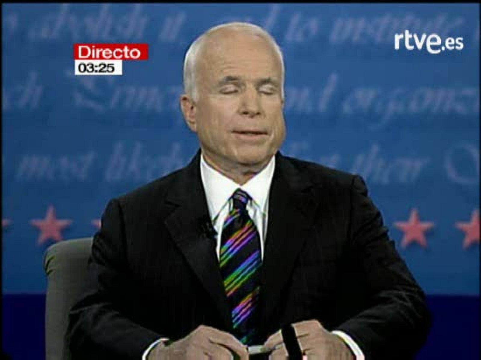 Los candidatos se reprochan los ataques de la campaña | Ver