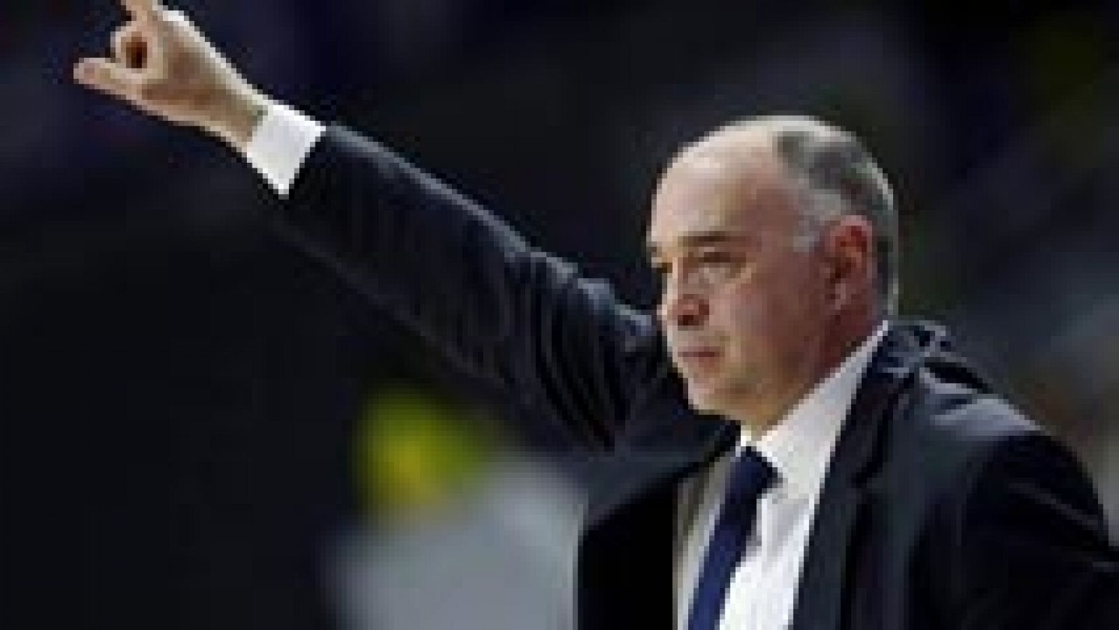 El entrenador del Real Madrid, Pablo Laso, hizo énfasis en que los títulos ganados en la presente temporada, (Supercopa, Copa del Rey y Euroliga), "no sirven para ganar ahora la Liga", y por eso "sólo" se centra en "intentar ganar el primer partido de la serie" contra el Barcelona.