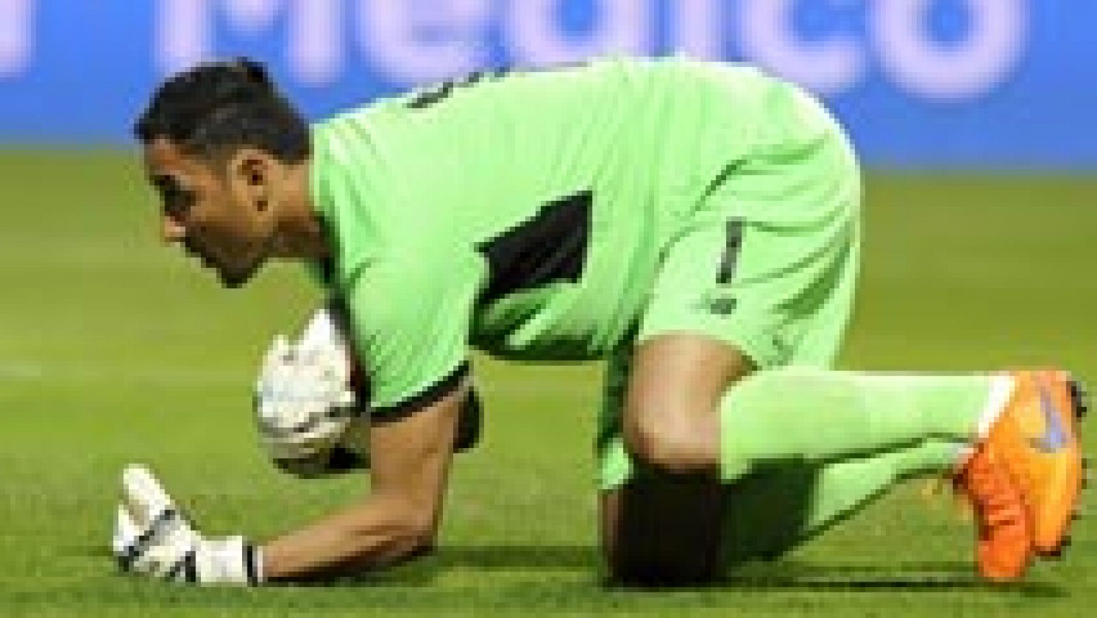 Telediario 1: Keylor Navas no pasará por el quirófano | RTVE Play