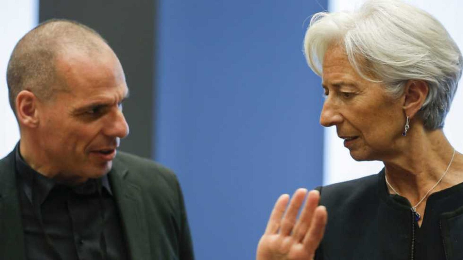 El eurogrupo fracasa en su enésimo intento de cerrar un acuerdo con Atenas y eleva  la negociación al máximo nivel político. Los jejes de gobierno de los 19 países de la moneda única se reunirán el lunes en una cumbre extraordinaria. Será, dicen, la