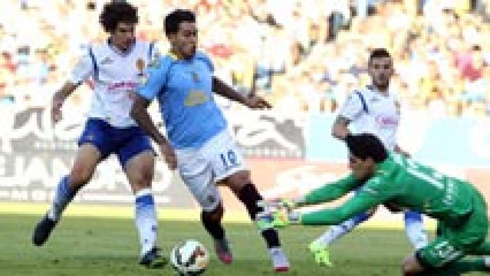 El partido definitivo por el ascenso a Primera División se juega en Las Palmas entre los canarios y el Zaragoza, que llega con el 3-1 a favor de la ida.