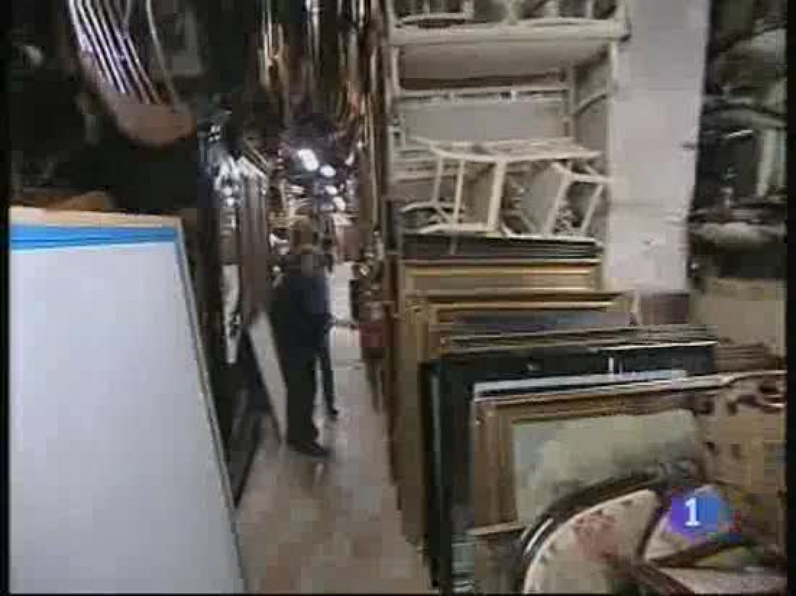 Amar - El atrezzo - Amar en tiempos revueltos | Ver