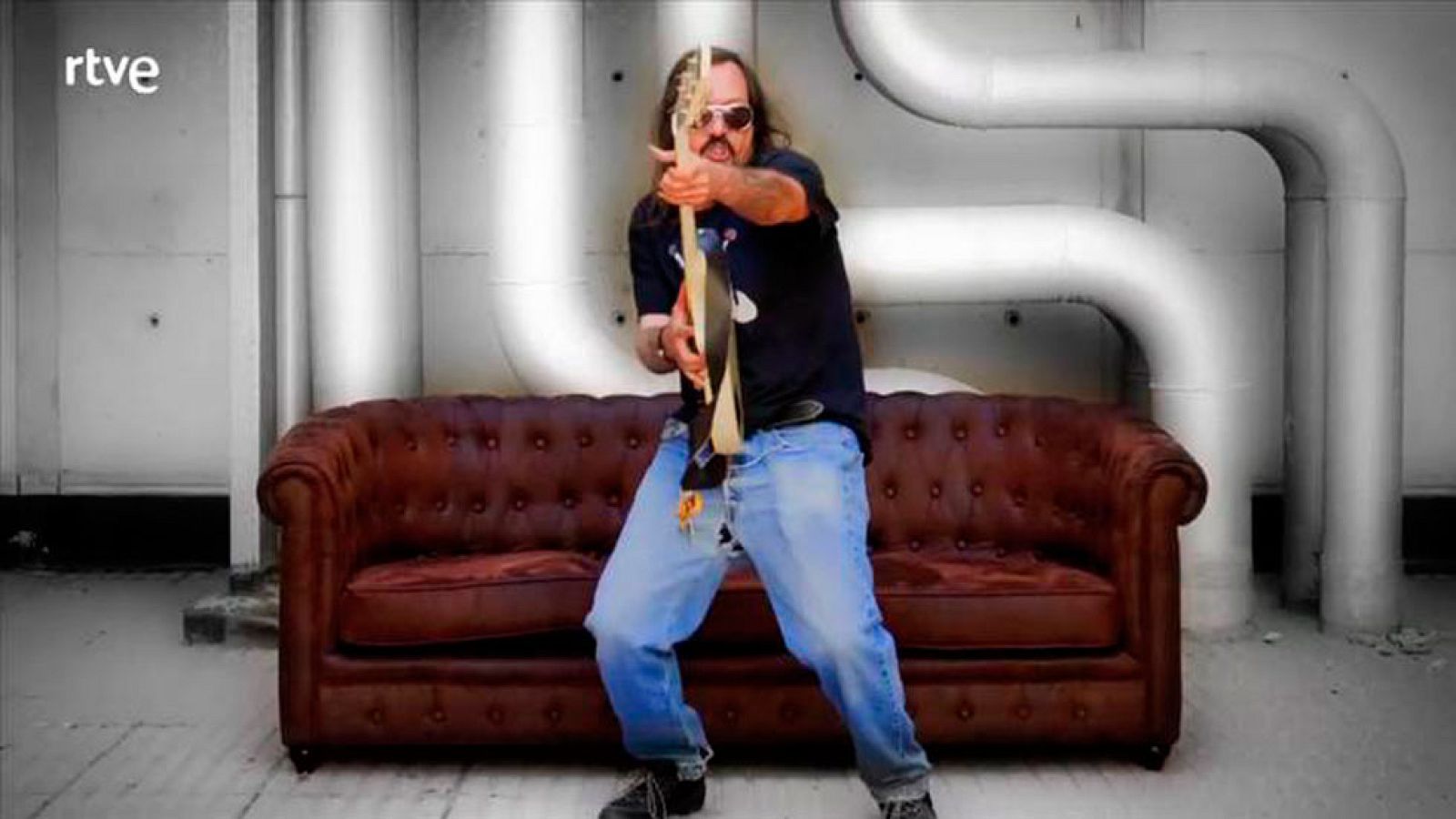 2 Many Clips - Capçalera del programa