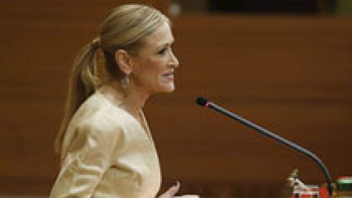 Cifuentes promete un gobierno transparente y dialogante en su discurso de investidura