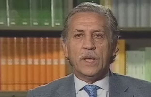  - López Garrido se refiere al auto de Garzón