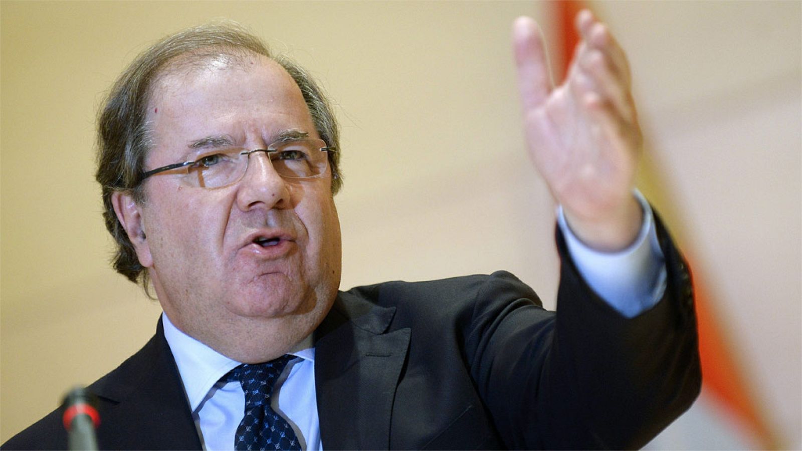 El PP seguirá gobernando en Castilla y León tras pactar con Ciudadanos