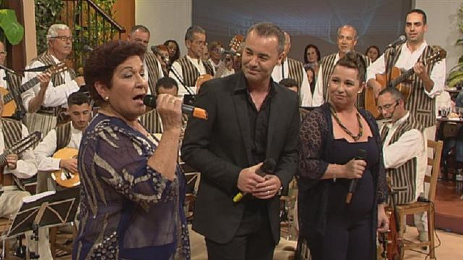 Tenderete - 28/06/15 , con "Los Medianeros" - Tenderete | Ver