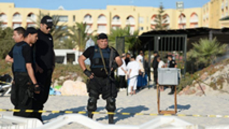 Túnez cerrará 80 mezquitas salafistas tras el atentado yihadista