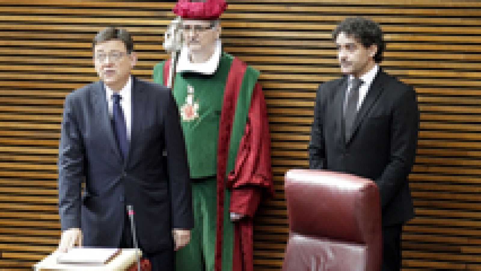 Ximo Puig promete su cargo como presidente de la Generalitat valenciana