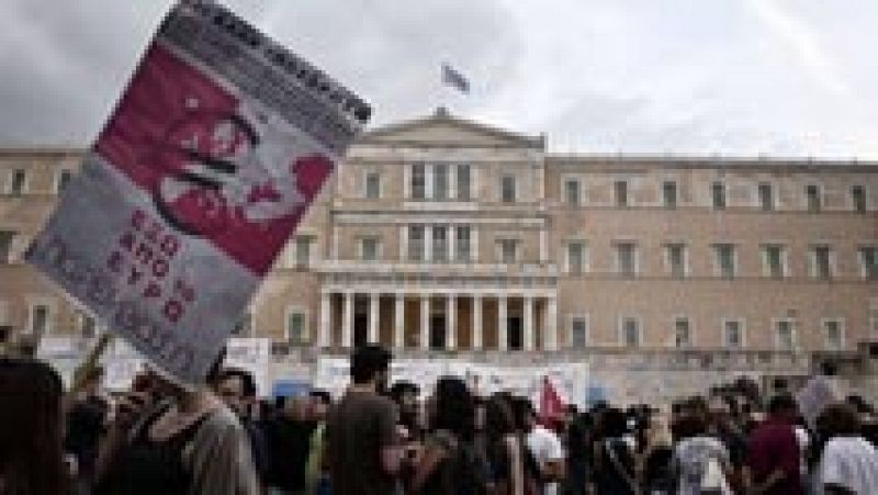 El BCE mantiene el préstamo de emergencia a los bancos griegos 
