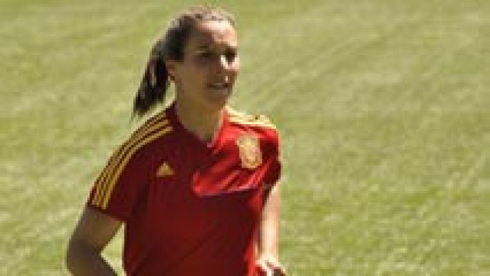 Telediario 1 - Las chicas de la selección de fútbol esperan que Villar destituya a Quereda