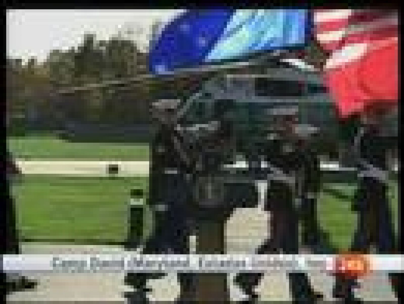 Bush y Sarkozy proponen cumbres mundiales contra la crisis | Ver