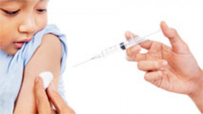 California prohíbe que no se vacune a los niños por creencias personales