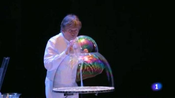 L'Informatiu - "Bombollavà", l'espectacle de Pep Bou