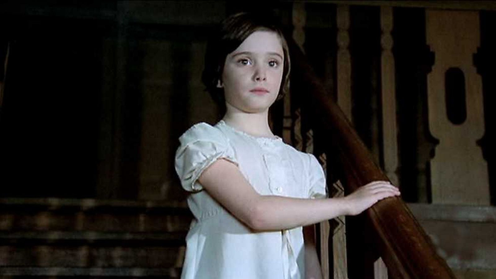 Historia de nuestro cine - Cría cuervos - ver ahora