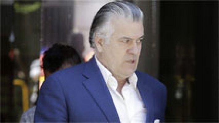 Telediario 1 - Bárcenas asegura que el PP se financió ilegalmente desde 1982