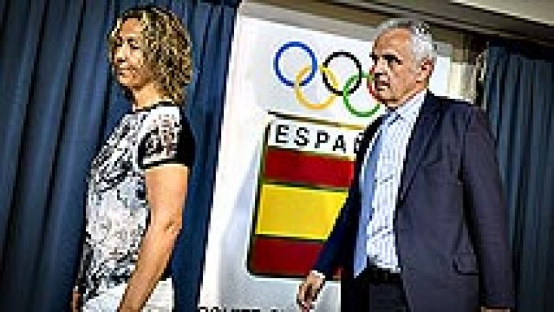 El vicepresidente primero Fernando Fernández-Ladreda asumió ayer jueves la presidencia de la Real Federación Española de Tenis (RFEF) y en declaraciones a TVE ha evitado pronunciarse sobre si Gala León seguirá en el cargo, aunque la televisión públic