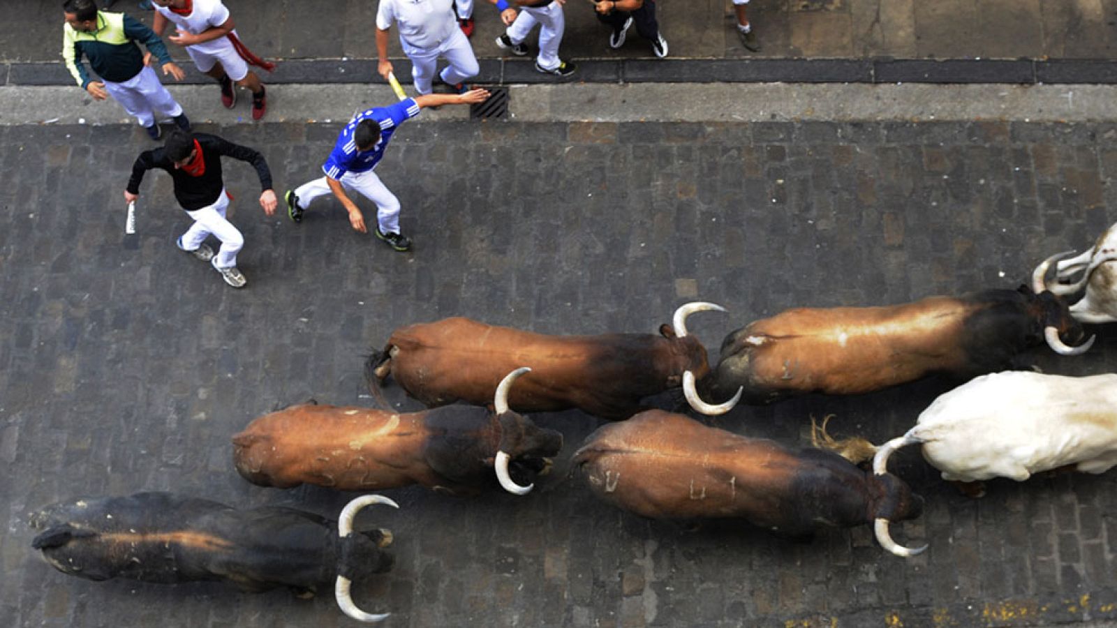 El segundo encierro de San Fermín 2015 visto desde el aire