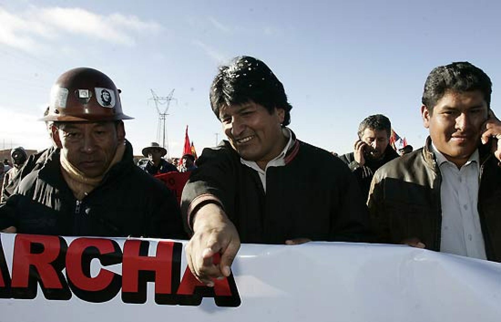 Cientos de miles de bolivianos han marchado hacia La Paz | Ver