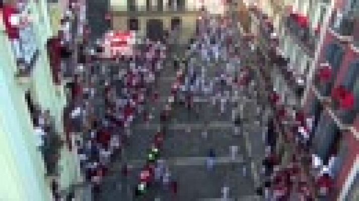 San Fermín - El tercer encierro de San Fermín visto desde el aire