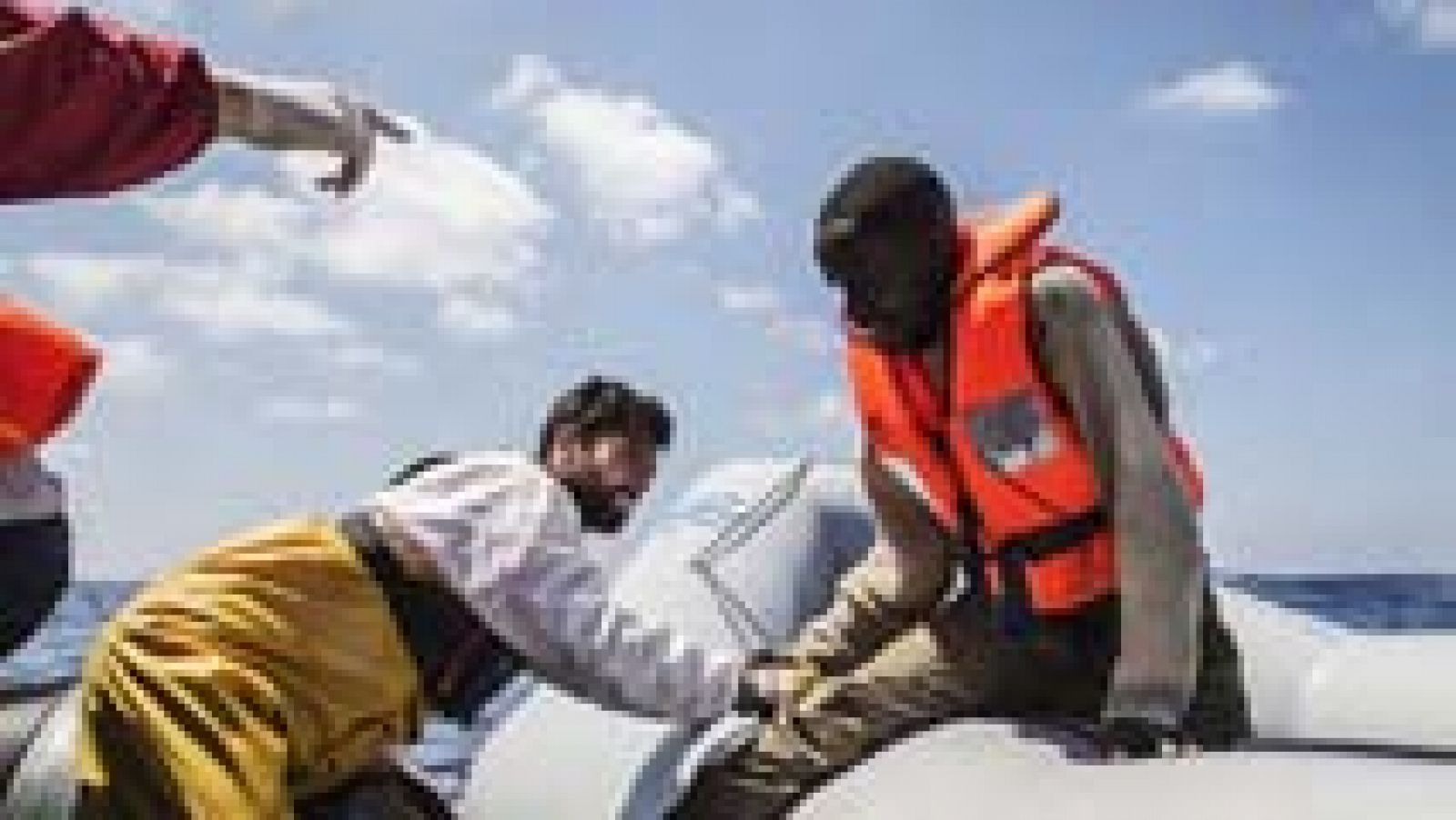 ¿Cómo se salvan vidas?: Así es un rescate de MSF en el Mediterráneo.