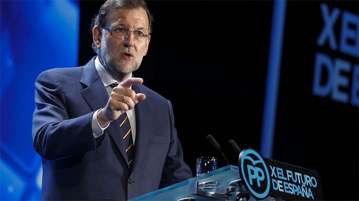 Telediario 1 - Rajoy critica a PSOE y Podemos en la Conferencia del PP