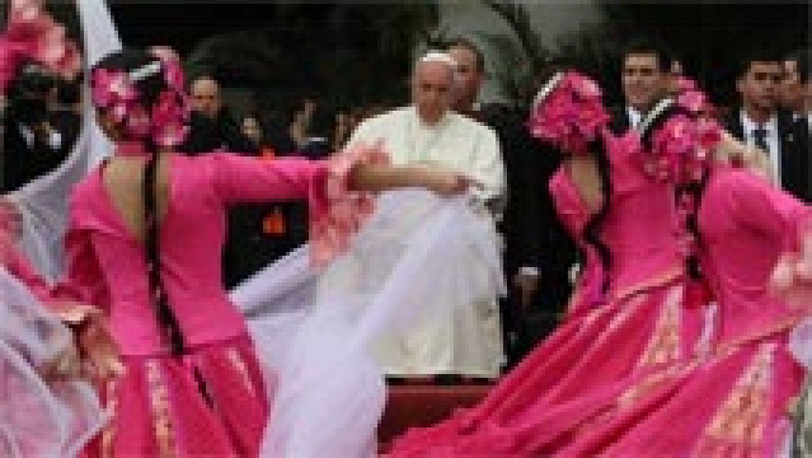 Telediario 1: Última parada de gira latinoamericana del papa en Paraguay | RTVE Play